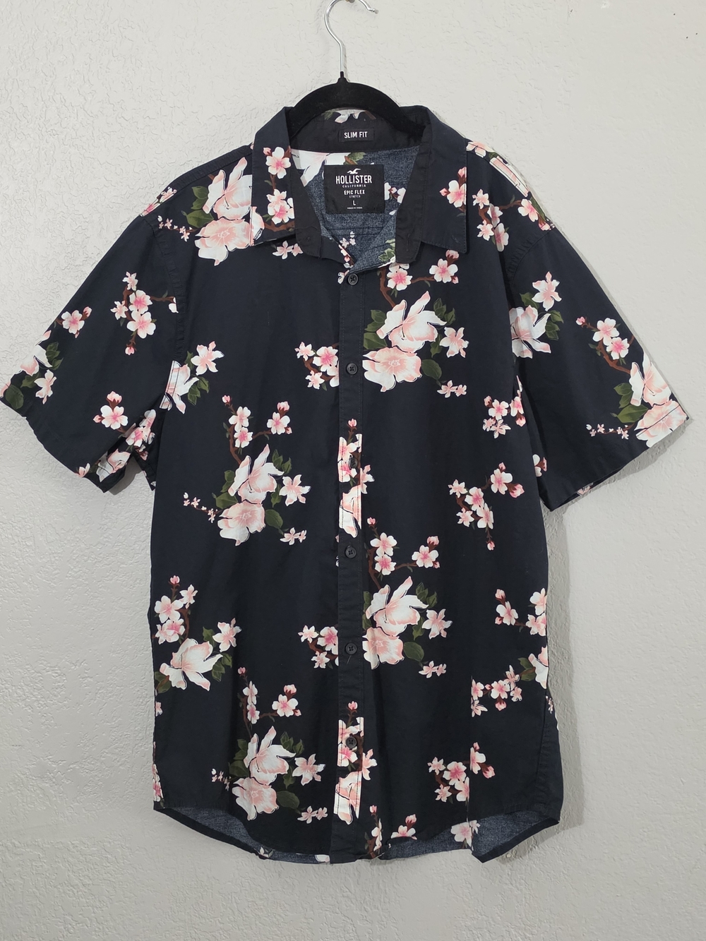 Hollister Epic Flex Slim Fit Button Down Shirt Black Cherry Blossom Mens Large